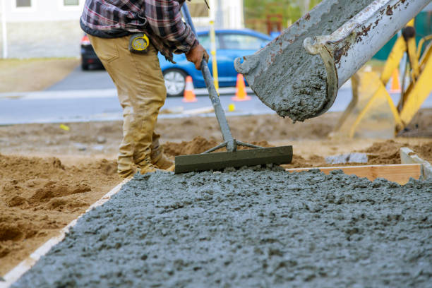 Best Concrete Sidewalk Installation in Welsh, LA